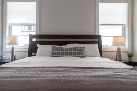 The Briar - Luxurious Condo Near Vanderbilt, Нашвил Екстериор снимка